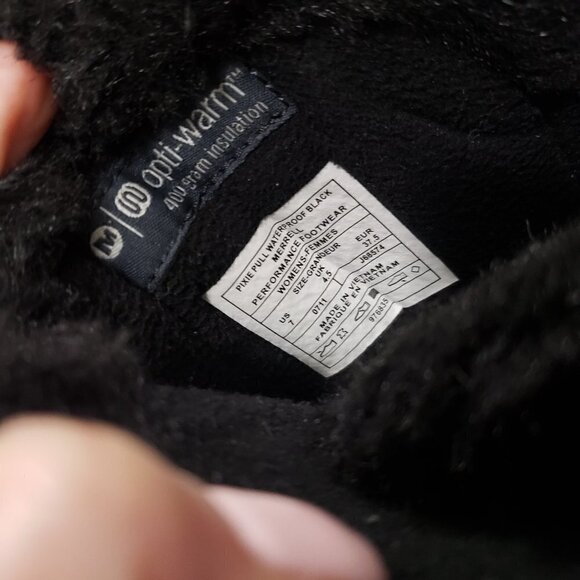 Merrell Women's Black and Blue Plaid Winter Boots - Picture 8 of 10